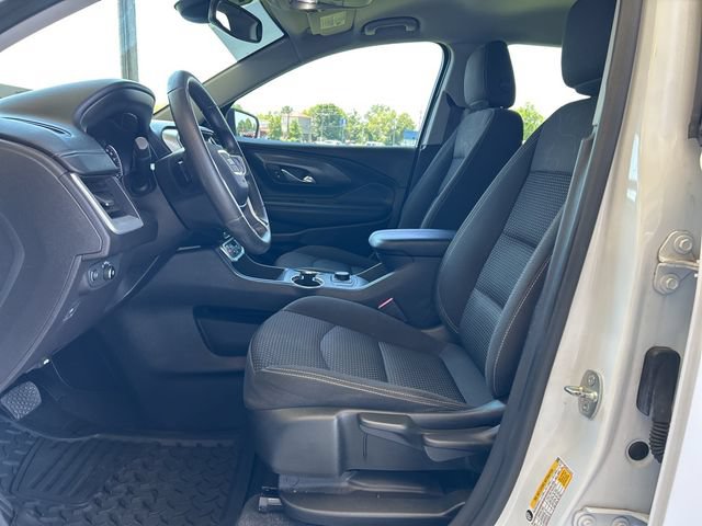 Used 2023 GMC Terrain SLE w/ Elevation Edition FWD image 6