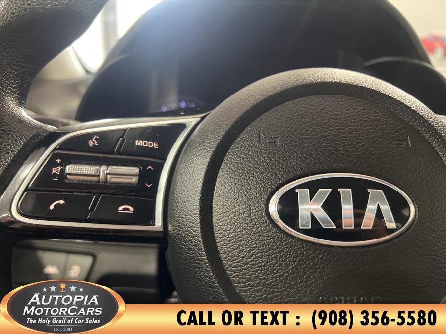 Used 2020 Kia Forte LXS FWD image 26