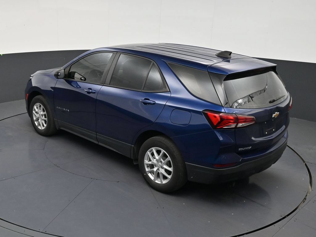 Used 2022 Chevrolet Equinox LS FWD image 14