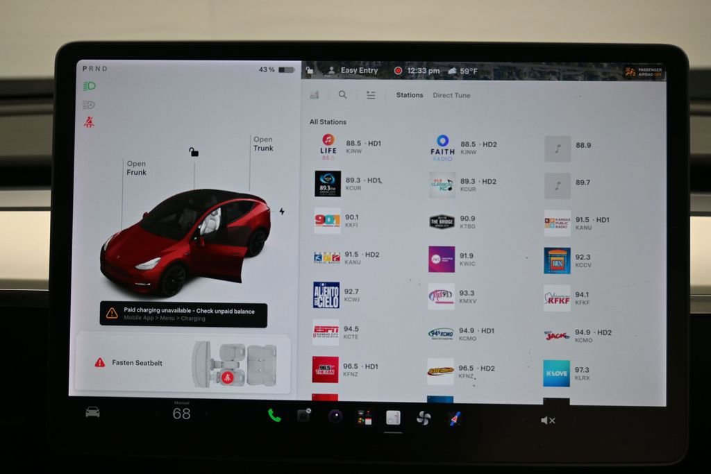 Used 2021 Tesla Model Y Long Range AWD/4WD image 19