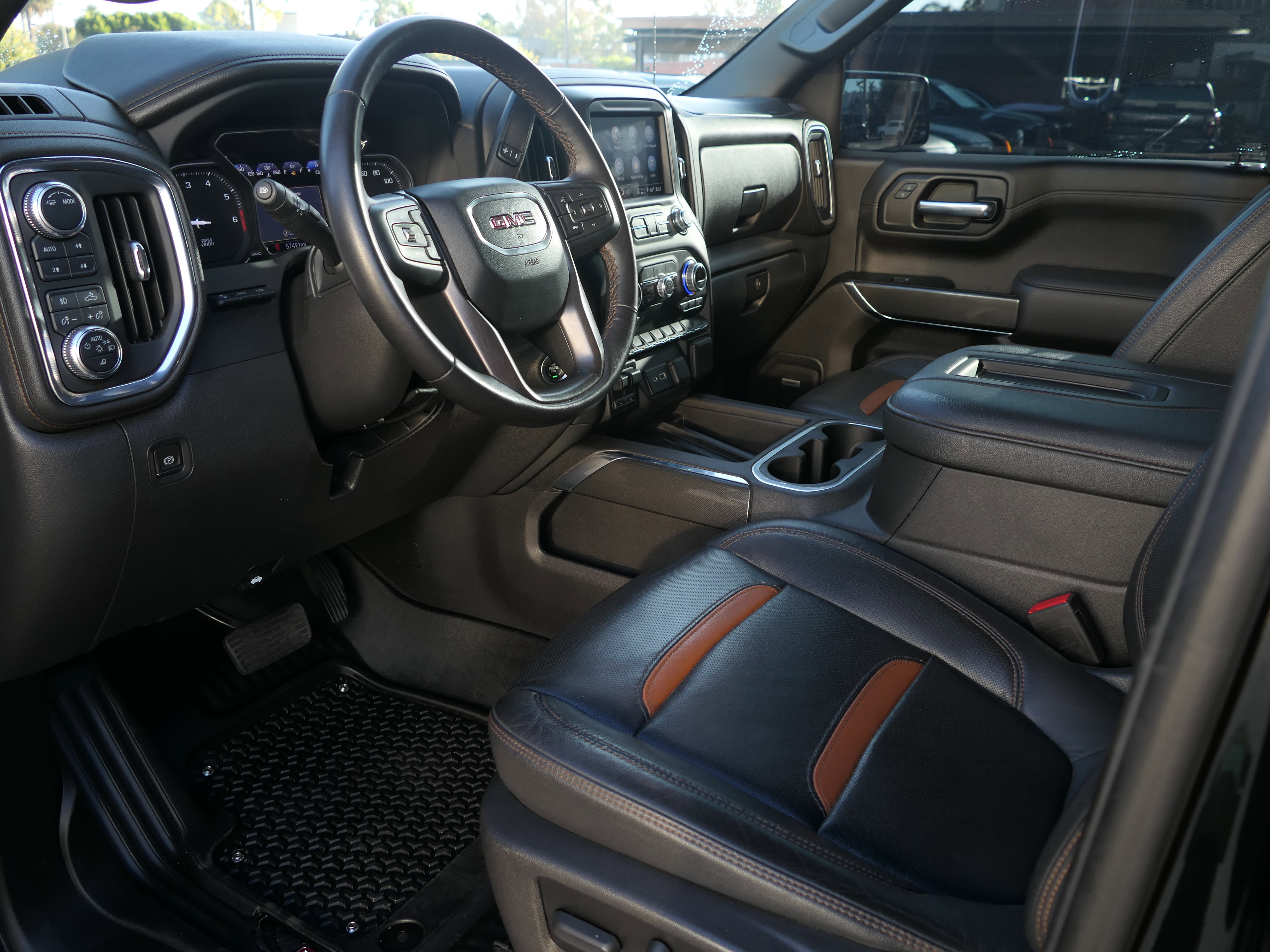 Used 2022 GMC Sierra 1500 AT4 w/ AT4 Premium Package image 13