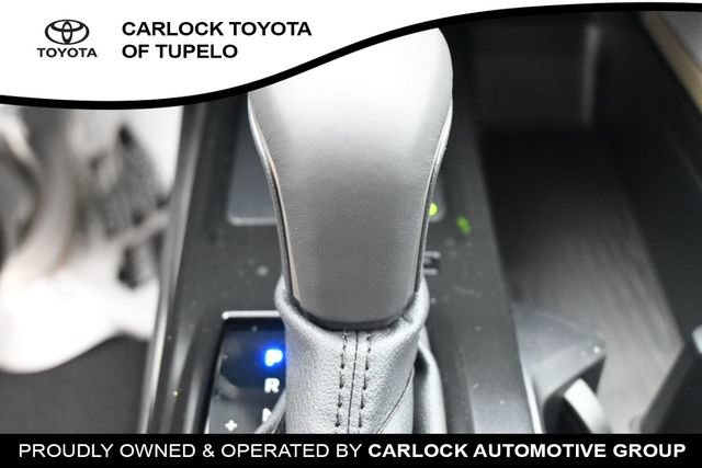 New 2026 Toyota Camry Hybrid FWD image 33