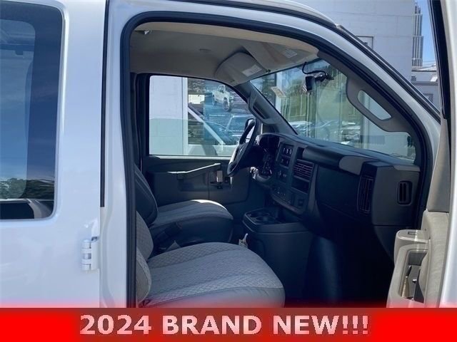 Used 2024 Chevrolet Express 2500 w/ Driver Convenience Package image 24