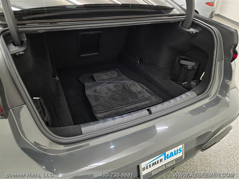 Used 2024 BMW 760i xDrive w/ Executive Package AWD/4WD image 8
