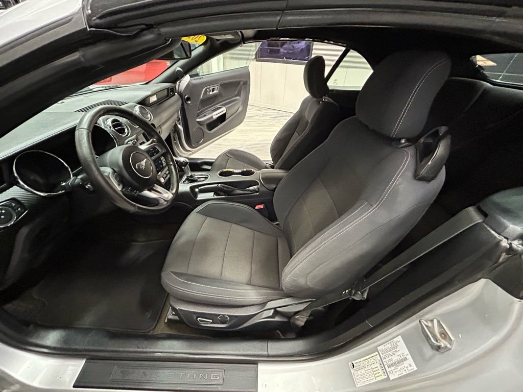 Used 2016 Ford Mustang Convertible w/ Equipment Group 051A image 40