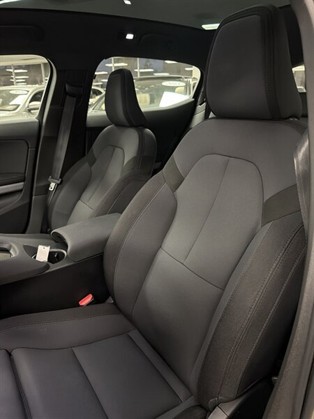 Used 2022 Polestar Polestar 2 w/ Plus Package AWD/4WD image 17