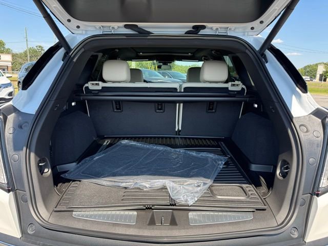 New 2025 Cadillac XT5 Sportv w/ LPO, Floor Liner Package image 38