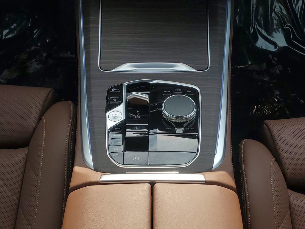 Used 2024 BMW X5 xDrive40i w/ Premium Package image 23