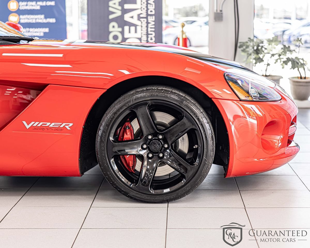 Used 2005 Dodge Viper SRT-10 RWD image 11