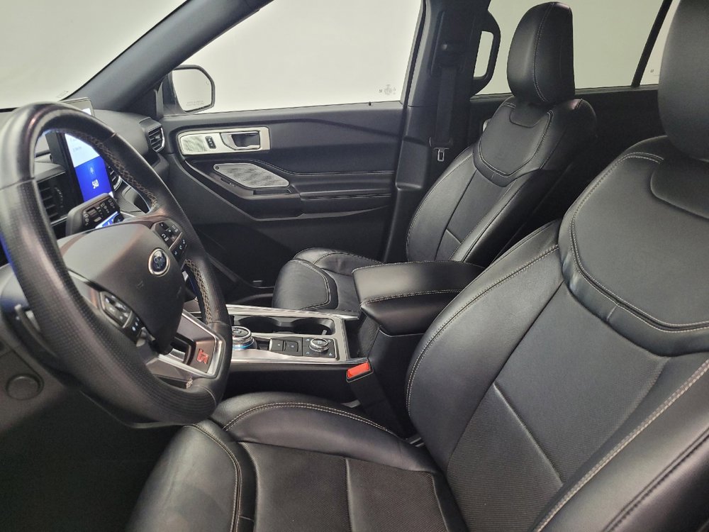 Used 2020 Ford Explorer ST w/ ST Street Pack image 17