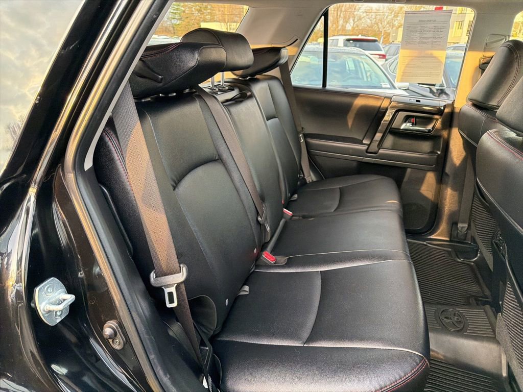 Used 2021 Toyota 4Runner Venture w/ Moonroof Package AWD/4WD image 14