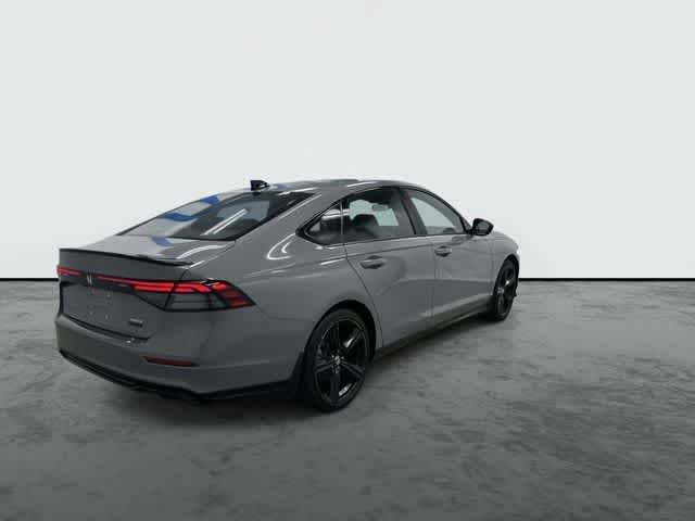 Used 2024 Honda Accord Sport image 3