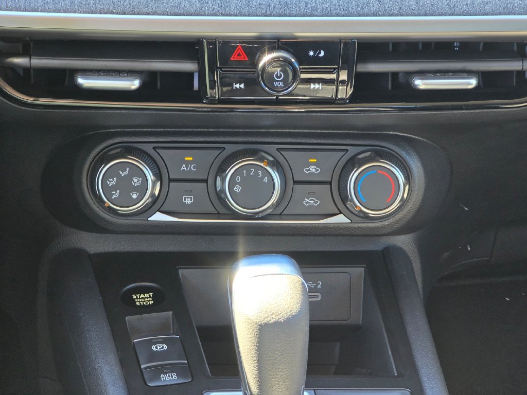 Used 2026 Nissan Kicks S FWD image 17