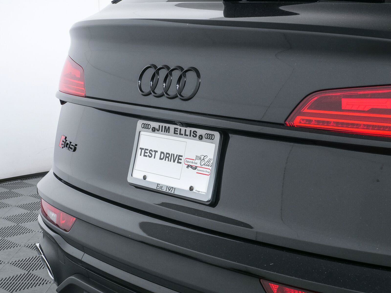 Used 2024 Audi SQ5 Prestige w/ Prestige Package AWD/4WD image 37