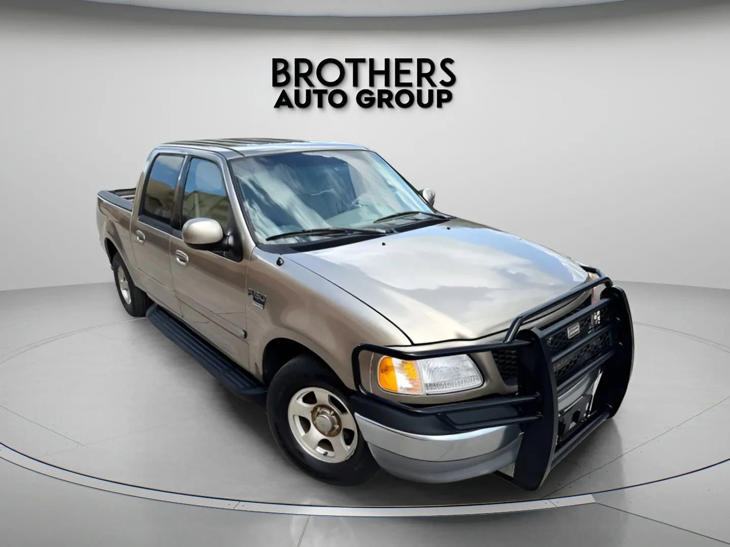 Used 2001 Ford F150 Lariat RWD image 1