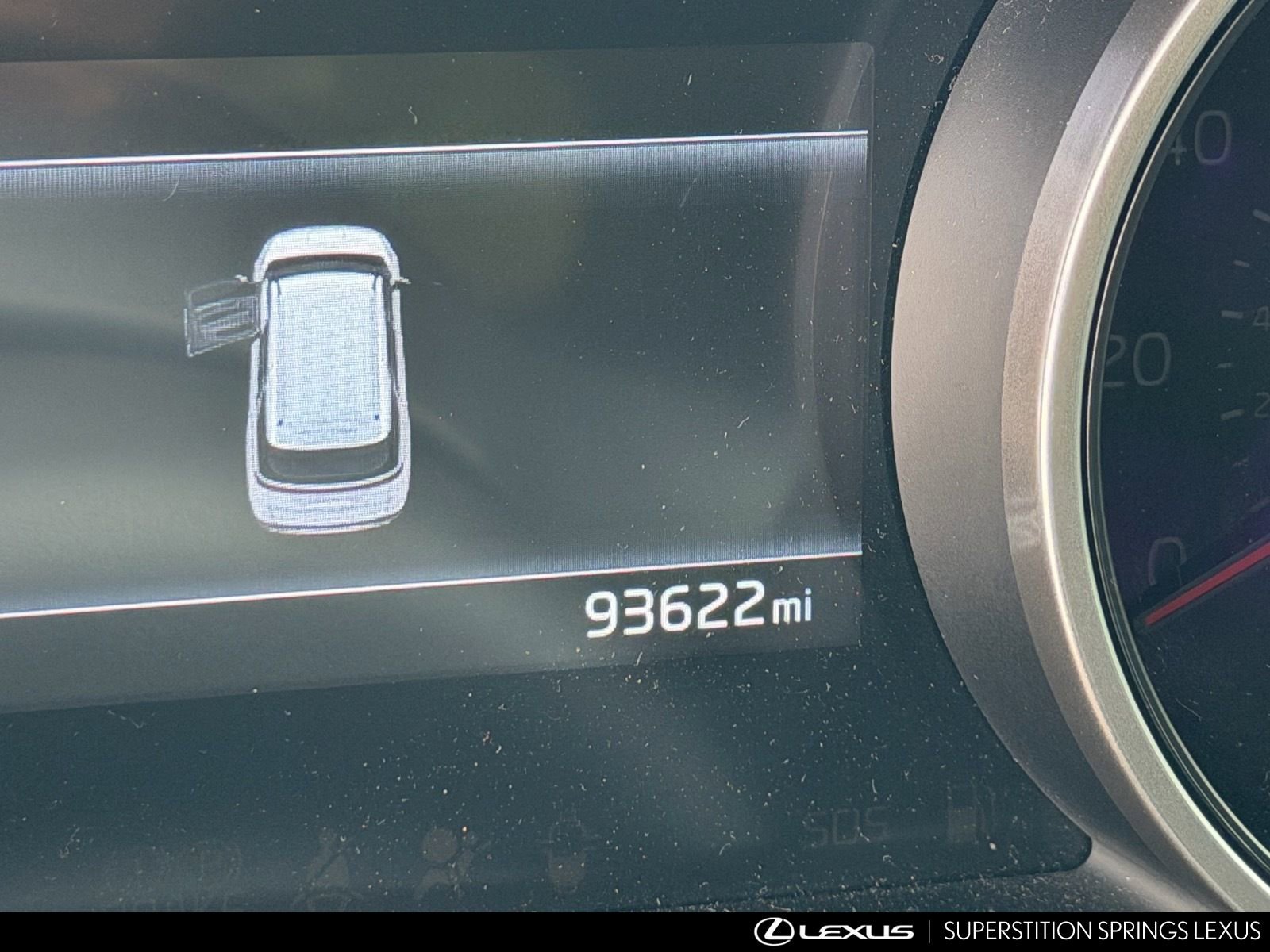 Used 2022 Kia Carnival EX FWD image 8