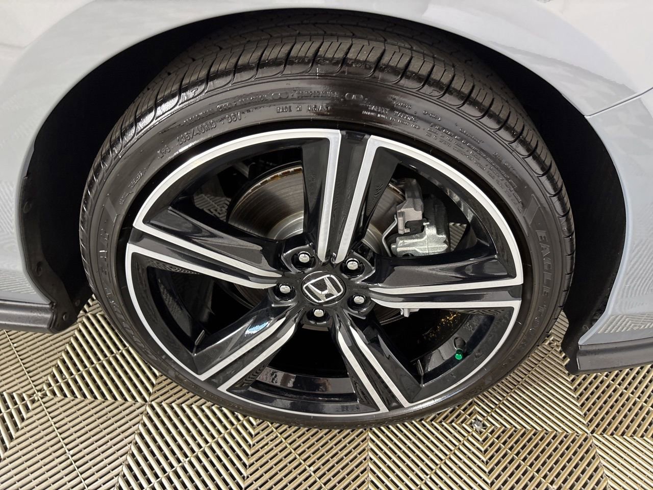 Used 2025 Honda Accord Sport image 31