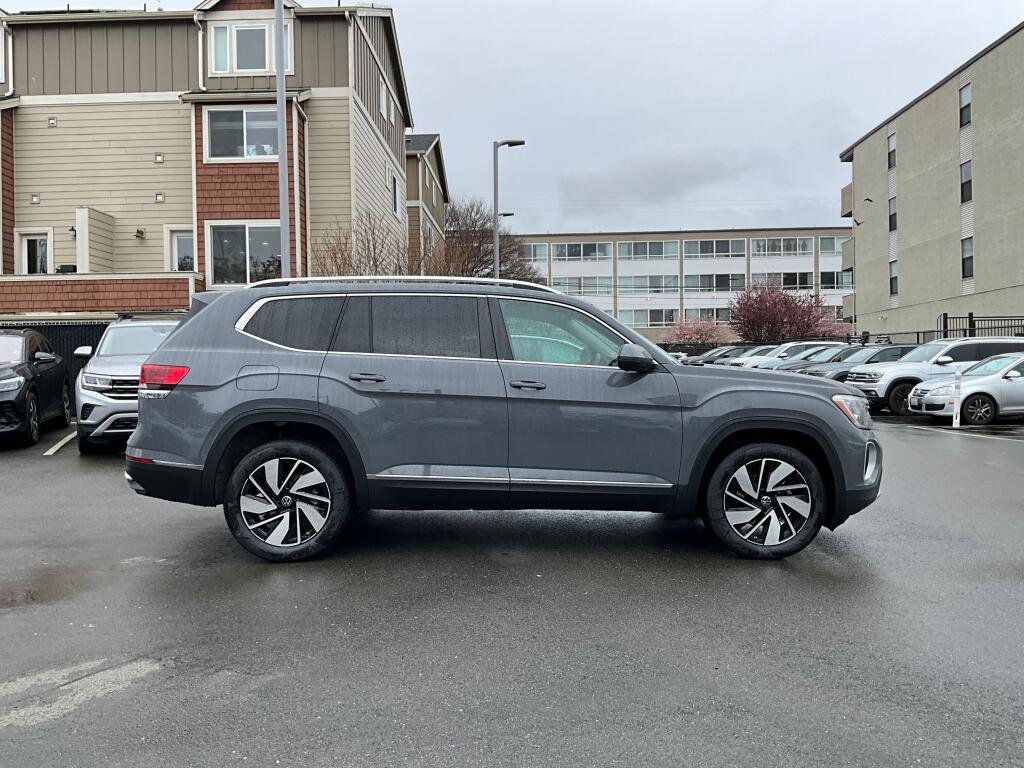 New 2026 Volkswagen Atlas SEL image 9