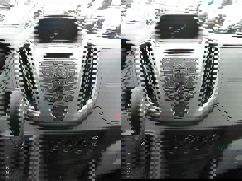 Used 2019 Ford Transit 350 XLT image 13