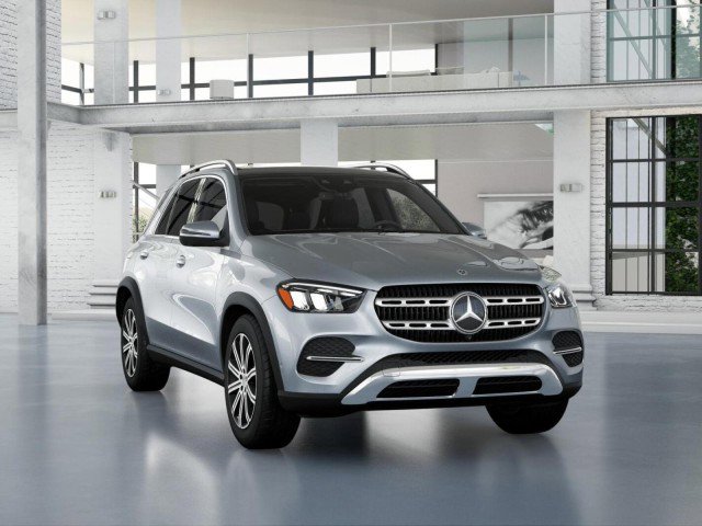 Used 2025 Mercedes-Benz GLE 450e 4MATIC w/ Driver Assistance Package image 36