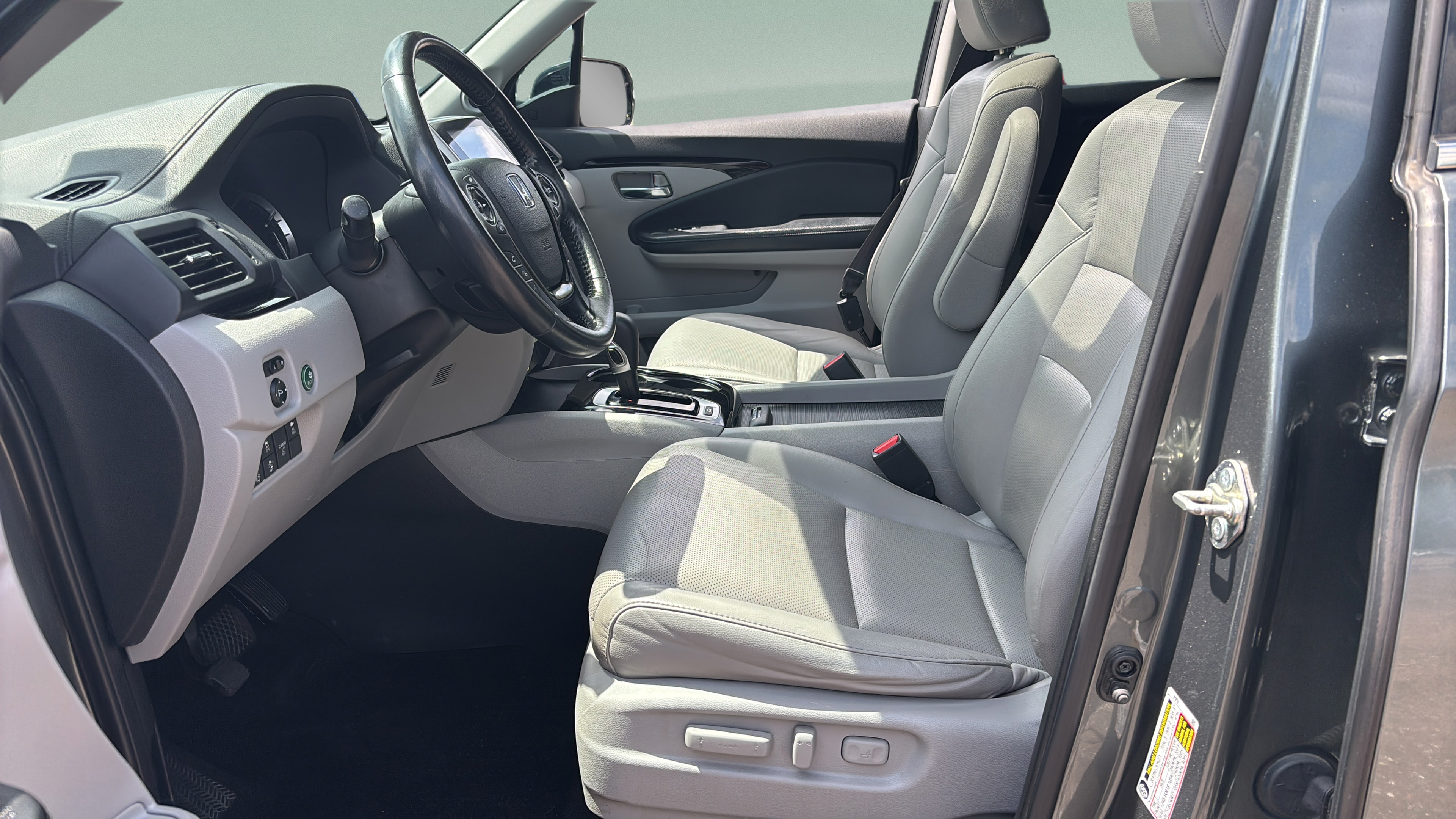 Used 2017 Honda Ridgeline RTL-E image 9