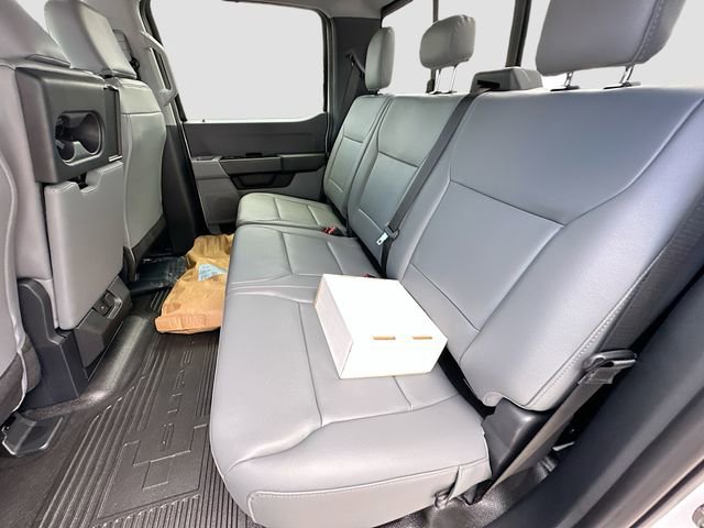 New 2025 Ford F450 XL w/ XL Chrome Package image 15