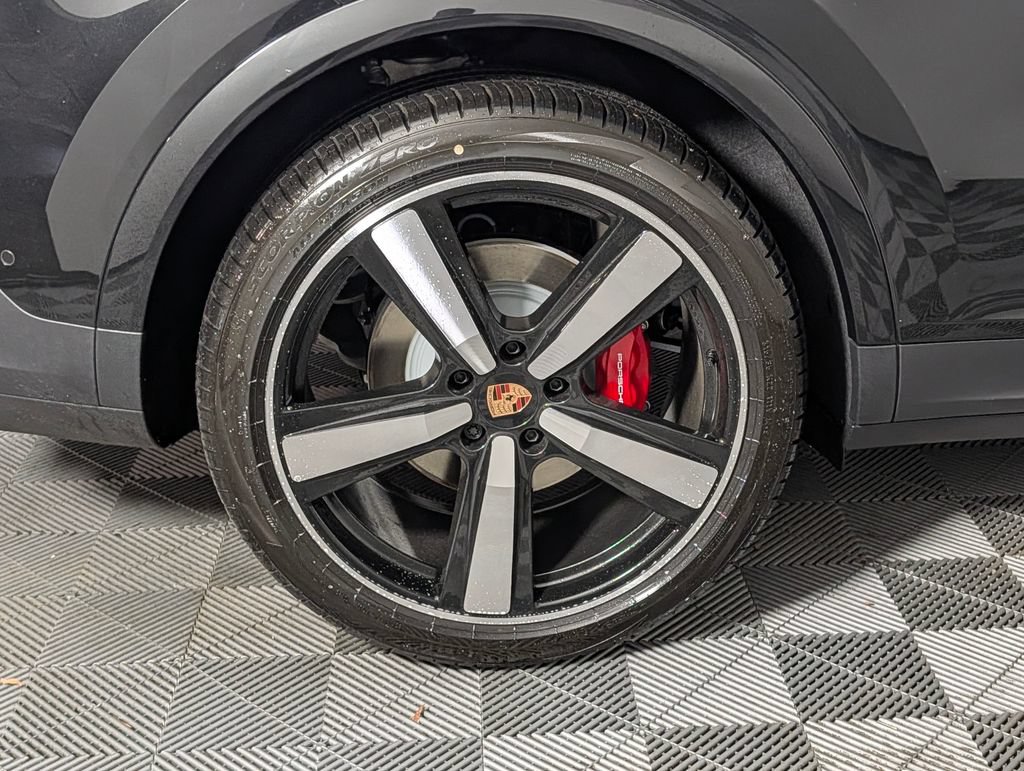 New 2026 Porsche Cayenne S AWD/4WD image 13