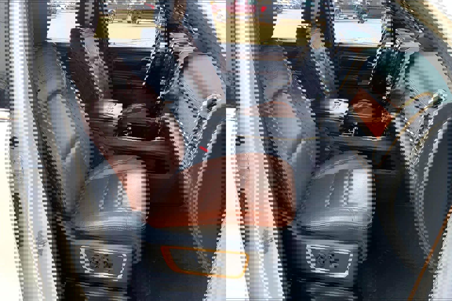 Used 2021 RAM 1500 Limited w/ Bed Utility Group image 9