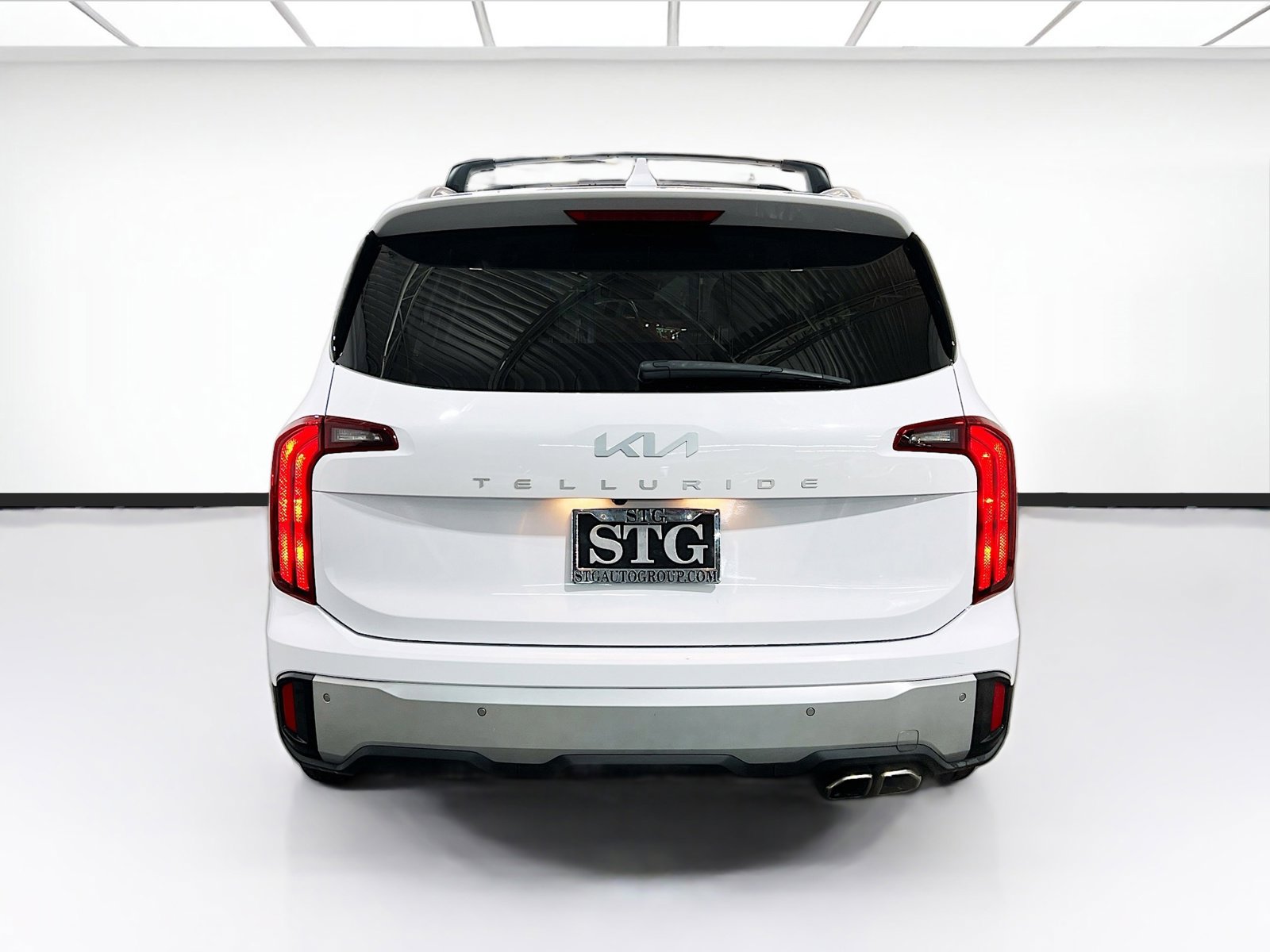 Used 2024 Kia Telluride S image 5