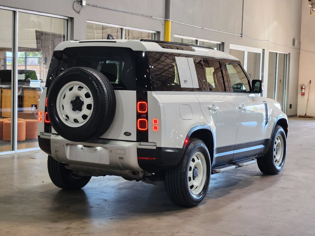 Used 2022 Land Rover Defender 110 AWD/4WD image 8