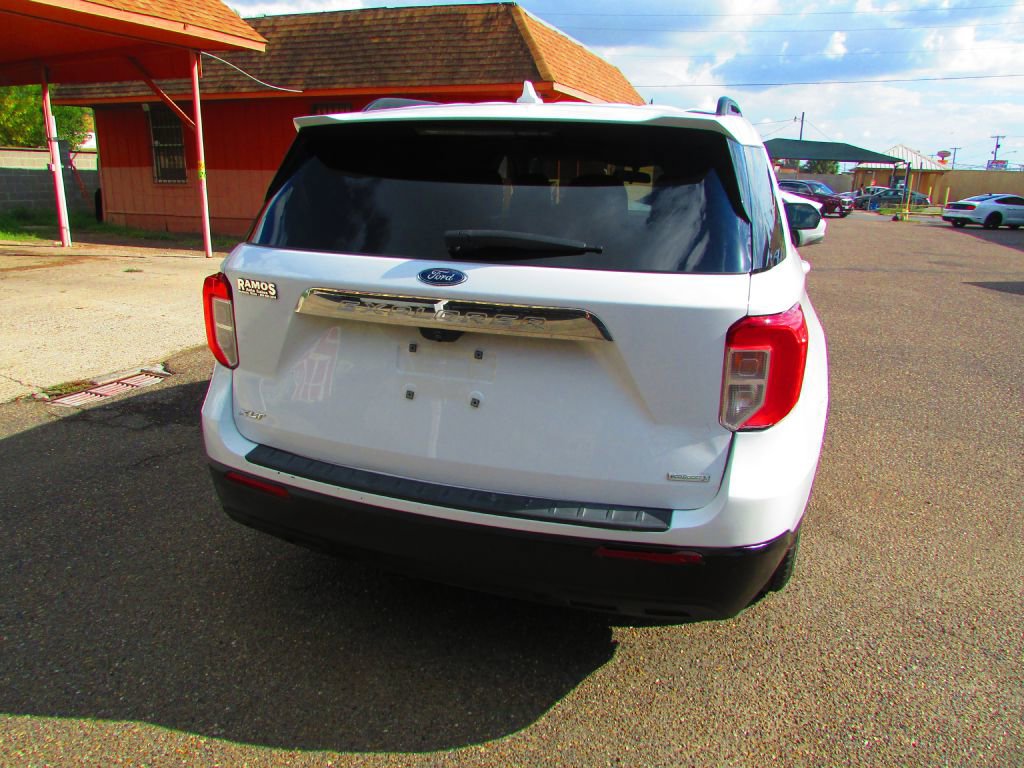 Used 2020 Ford Explorer XLT image 7
