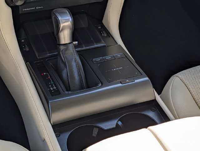 Used 2023 Lexus GX 460 Premium w/ Premium Package AWD/4WD image 14