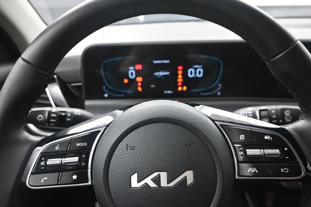 Certified 2026 Kia Seltos S FWD image 14