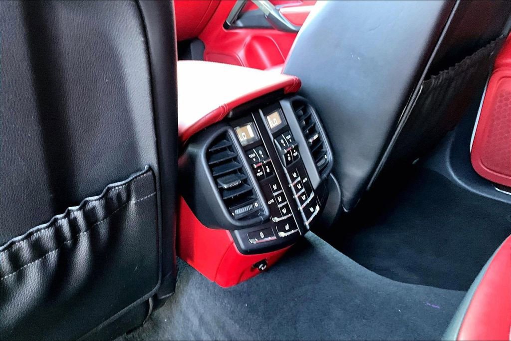 Used 2017 Porsche Cayenne GTS AWD/4WD image 33