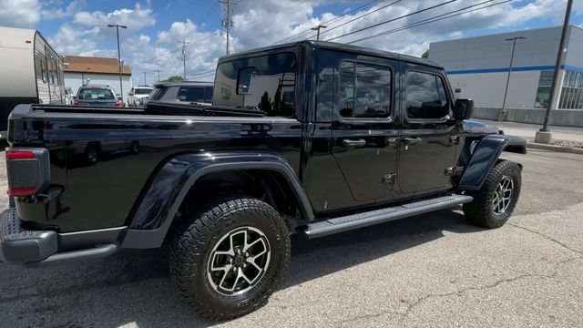 Used 2024 Jeep Gladiator Rubicon AWD/4WD image 2