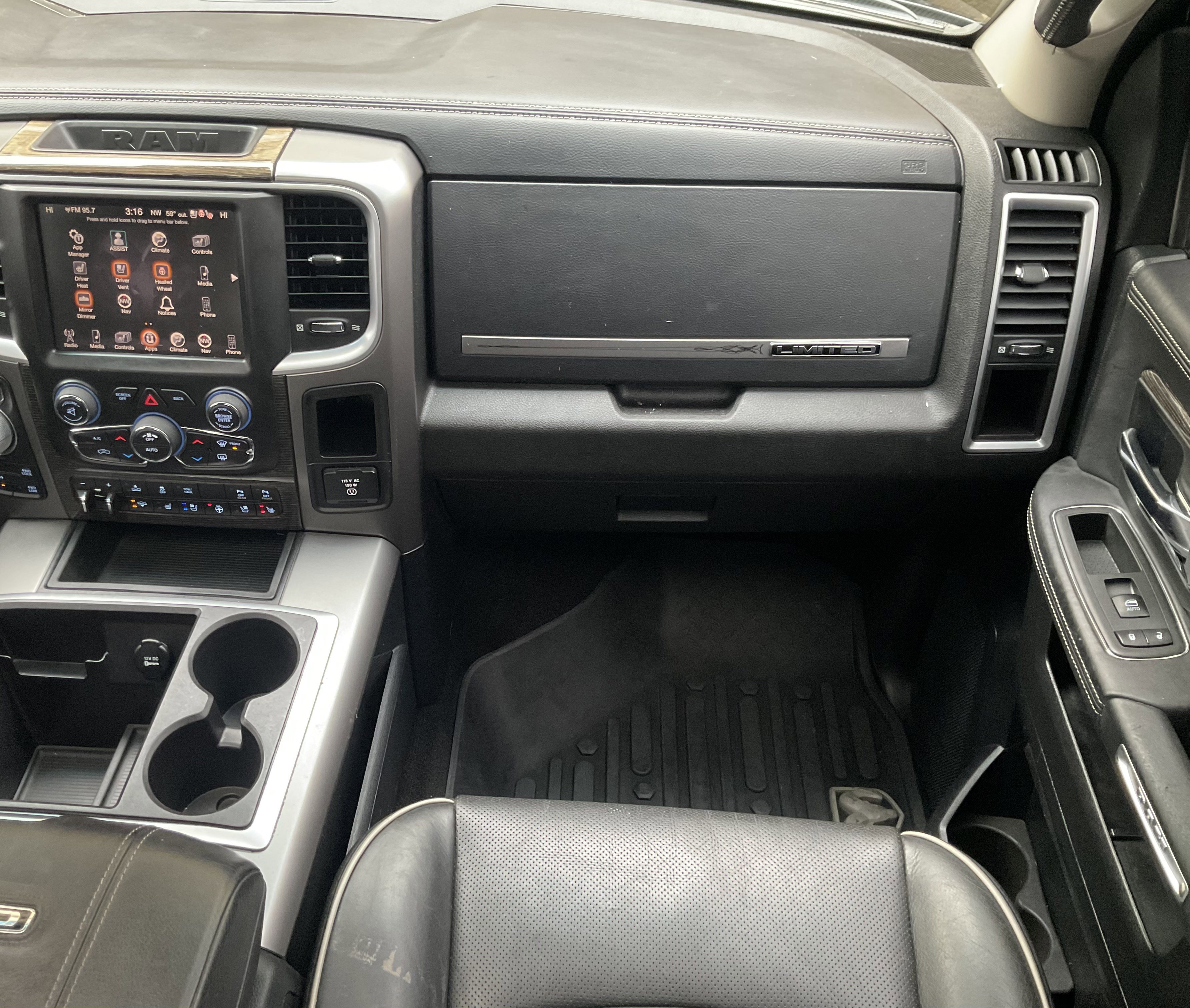 Used 2014 RAM 1500 Limited image 24