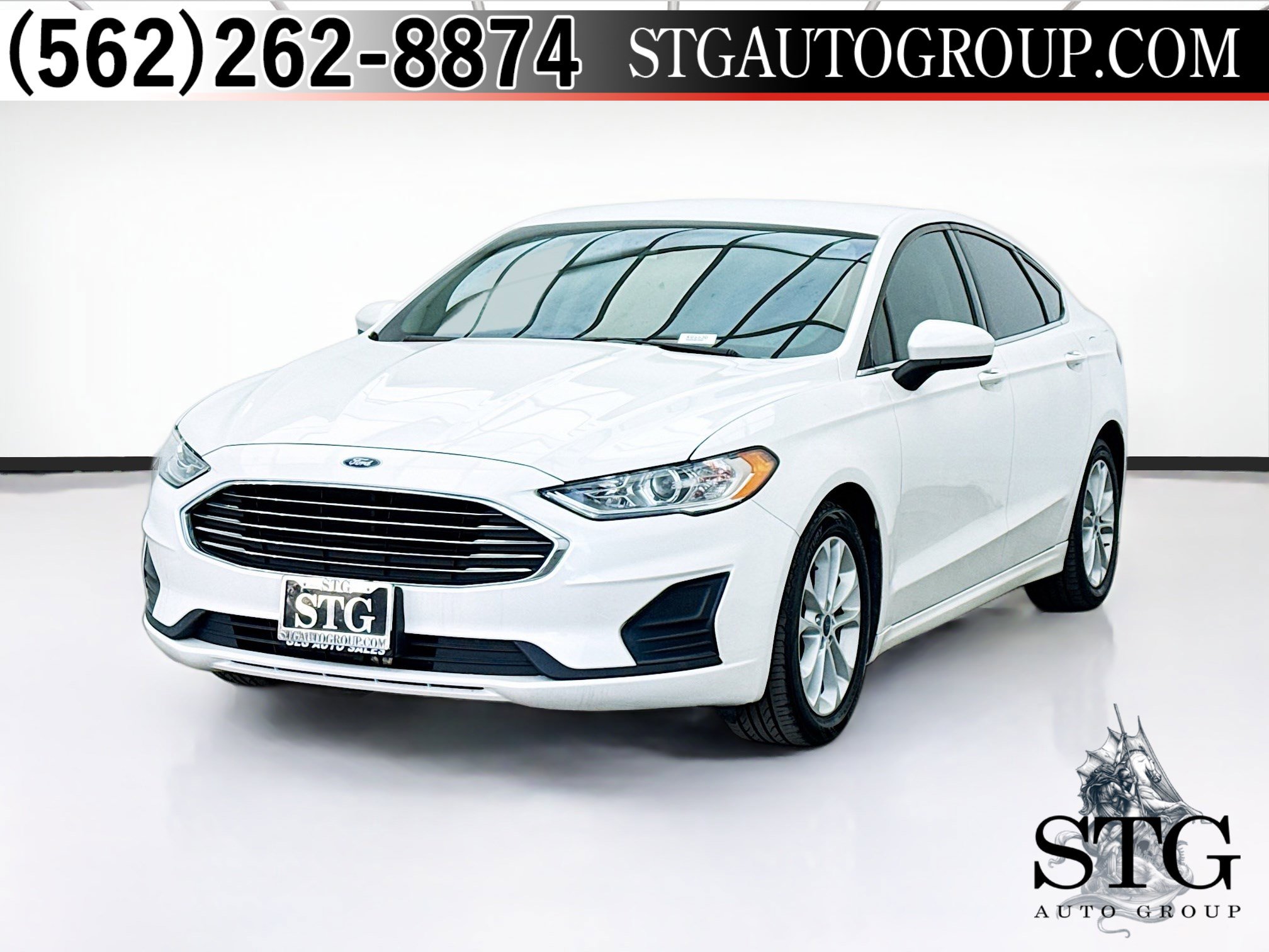 Used 2020 Ford Fusion SE image 1