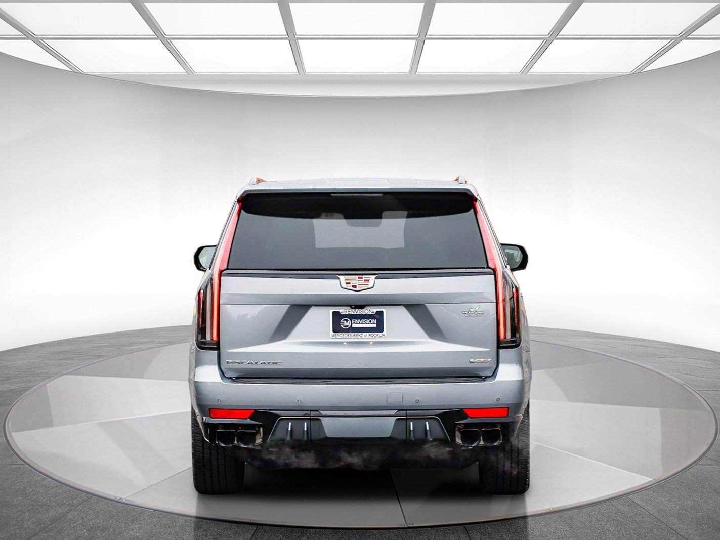 Used 2023 Cadillac Escalade V image 3