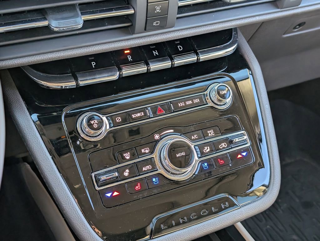 Used 2022 Lincoln Corsair AWD w/ Premium Package image 28