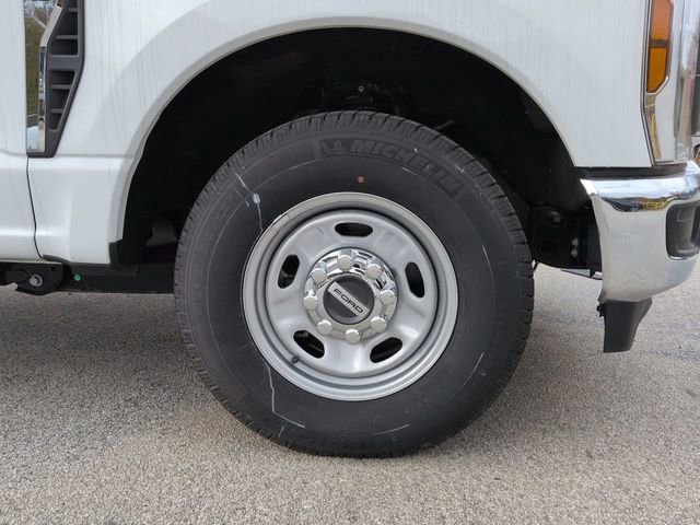 Used 2024 Ford F250 XL w/ XL Chrome Package image 11