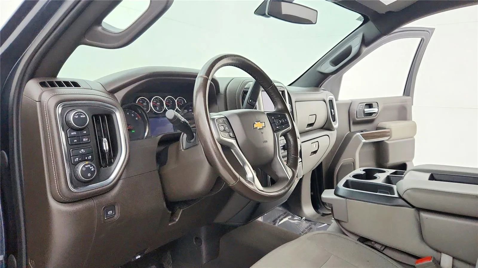 Used 2021 Chevrolet Silverado 1500 LT image 35