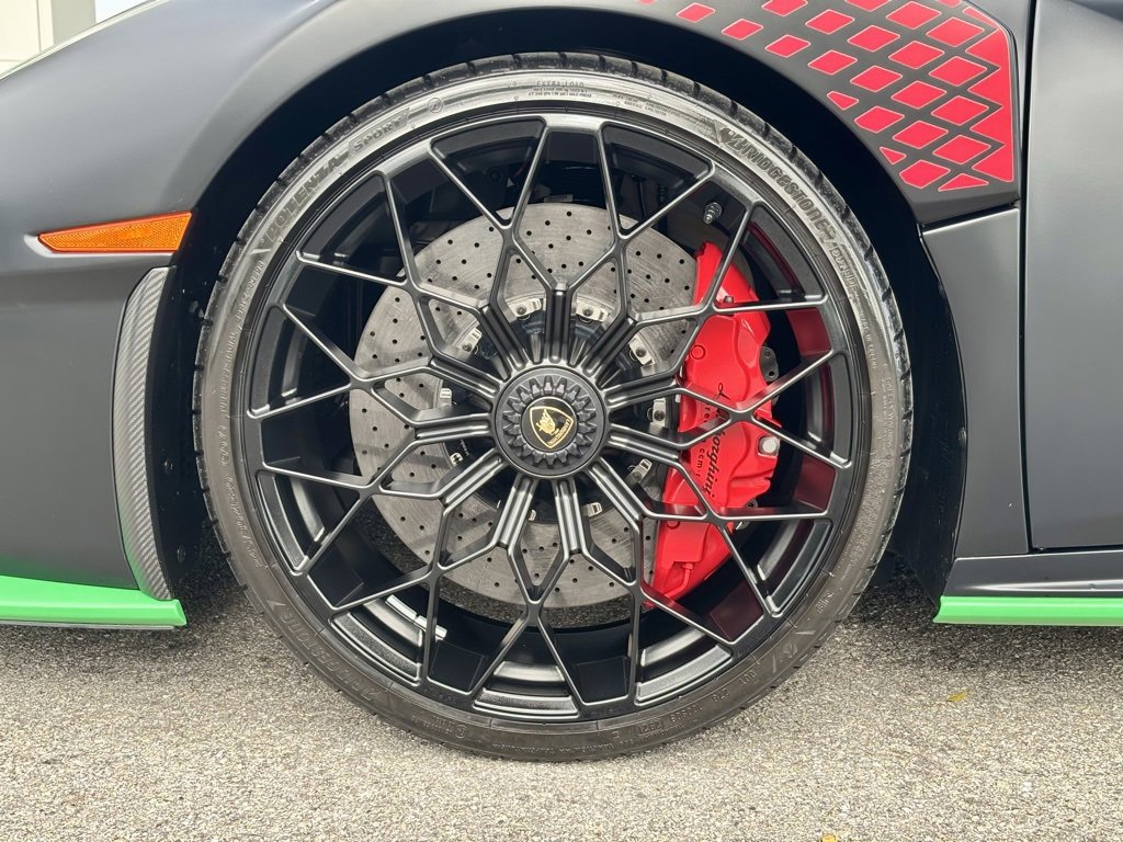 Used 2022 Lamborghini Huracan STO image 14