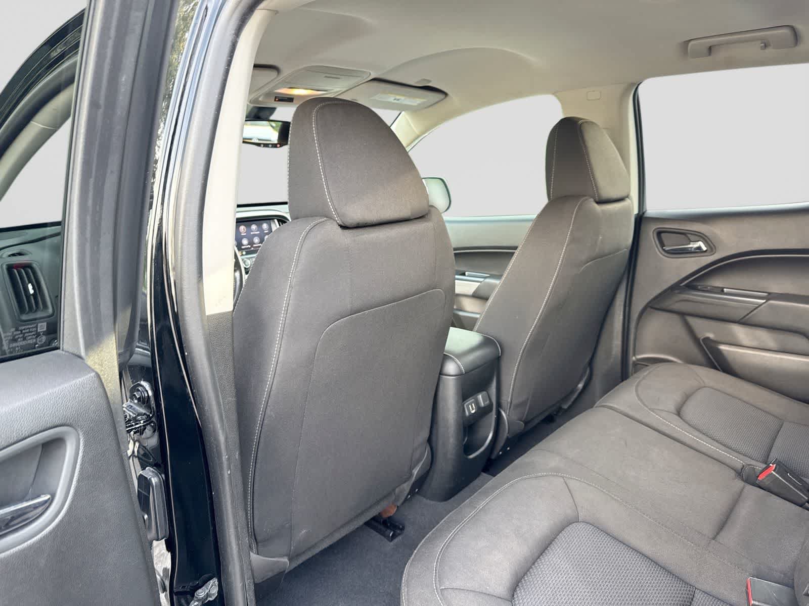 Used 2020 Chevrolet Colorado LT RWD image 25