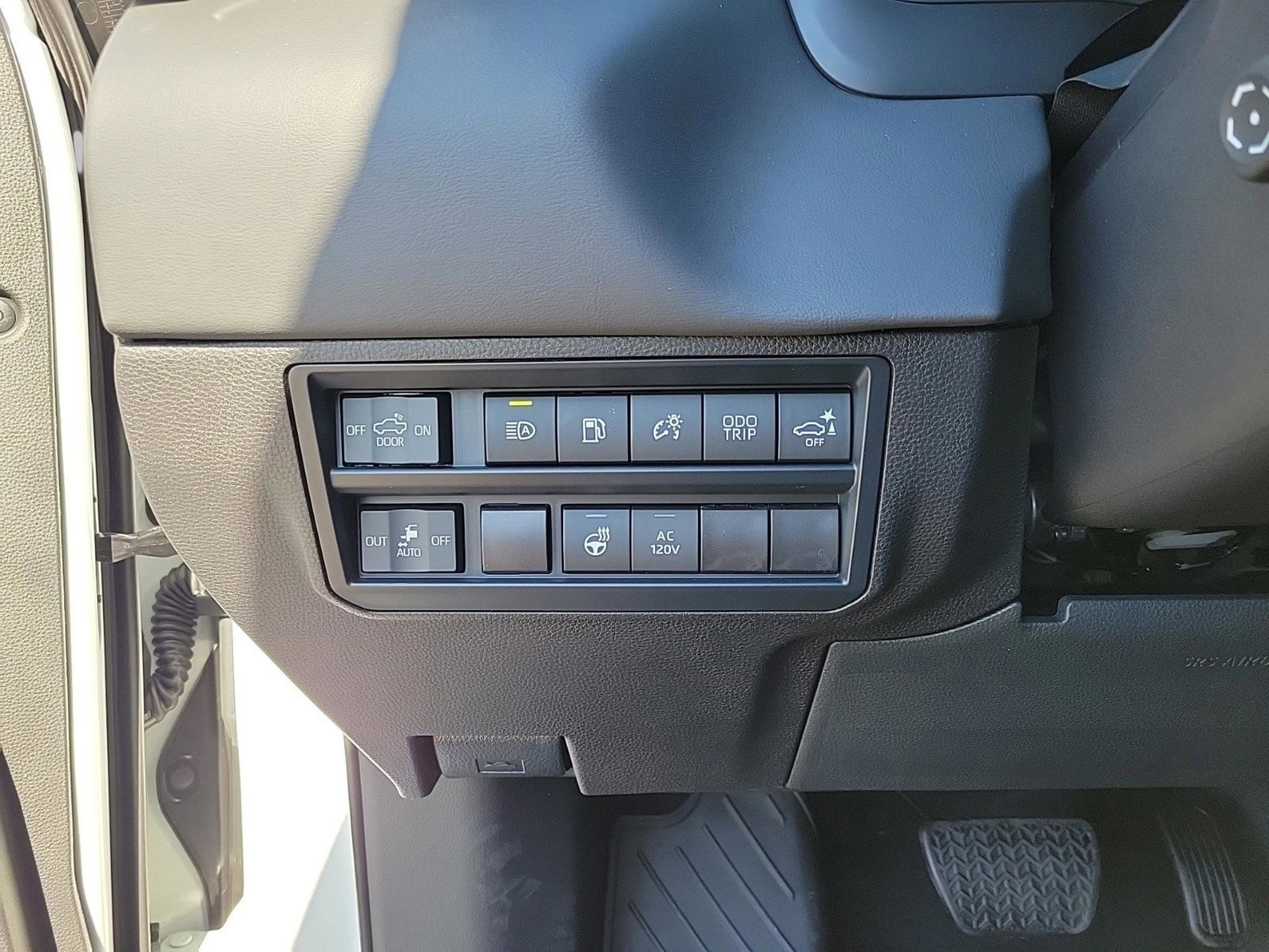 New 2025 Toyota Tundra Platinum image 16