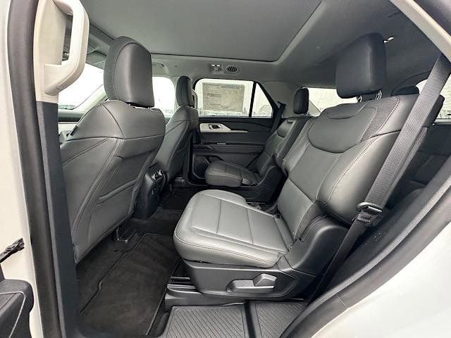 New 2025 Ford Explorer Active w/ Active Comfort Package image 12