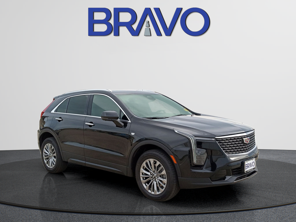 Used 2025 Cadillac XT4 Premium Luxury AWD/4WD image 3