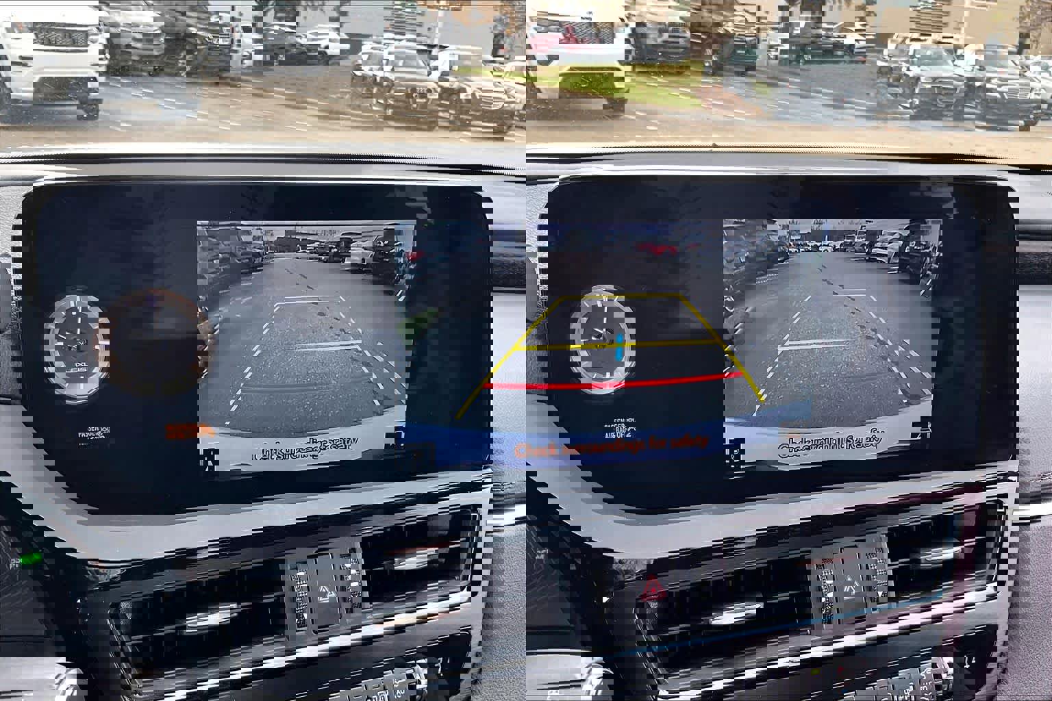 Used 2024 Lexus ES 300h w/ Premium Package image 23