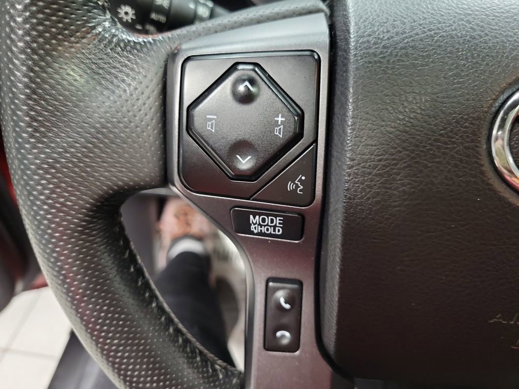 Used 2022 Toyota Tacoma TRD Sport image 34