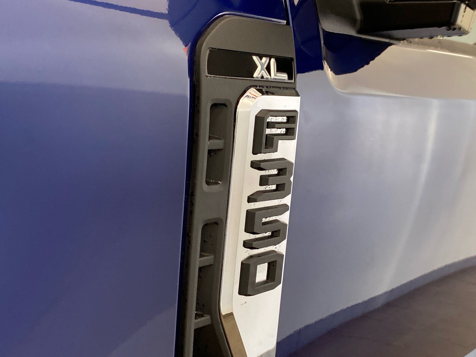 New 2026 Ford F350 XL w/ XL Chrome Package AWD/4WD image 8