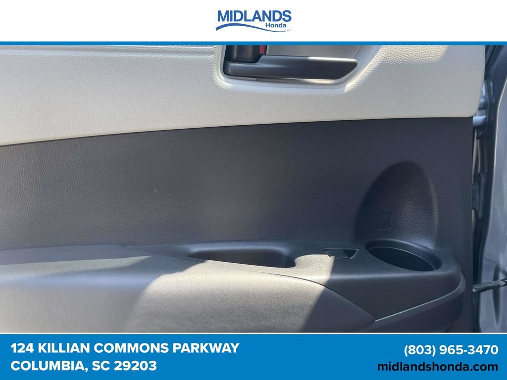 Used 2022 Toyota Corolla Cross LE FWD image 12